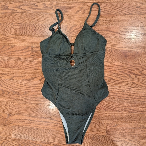 Cupshe Other - Cupshe Dark Green One Piece Swimsuit